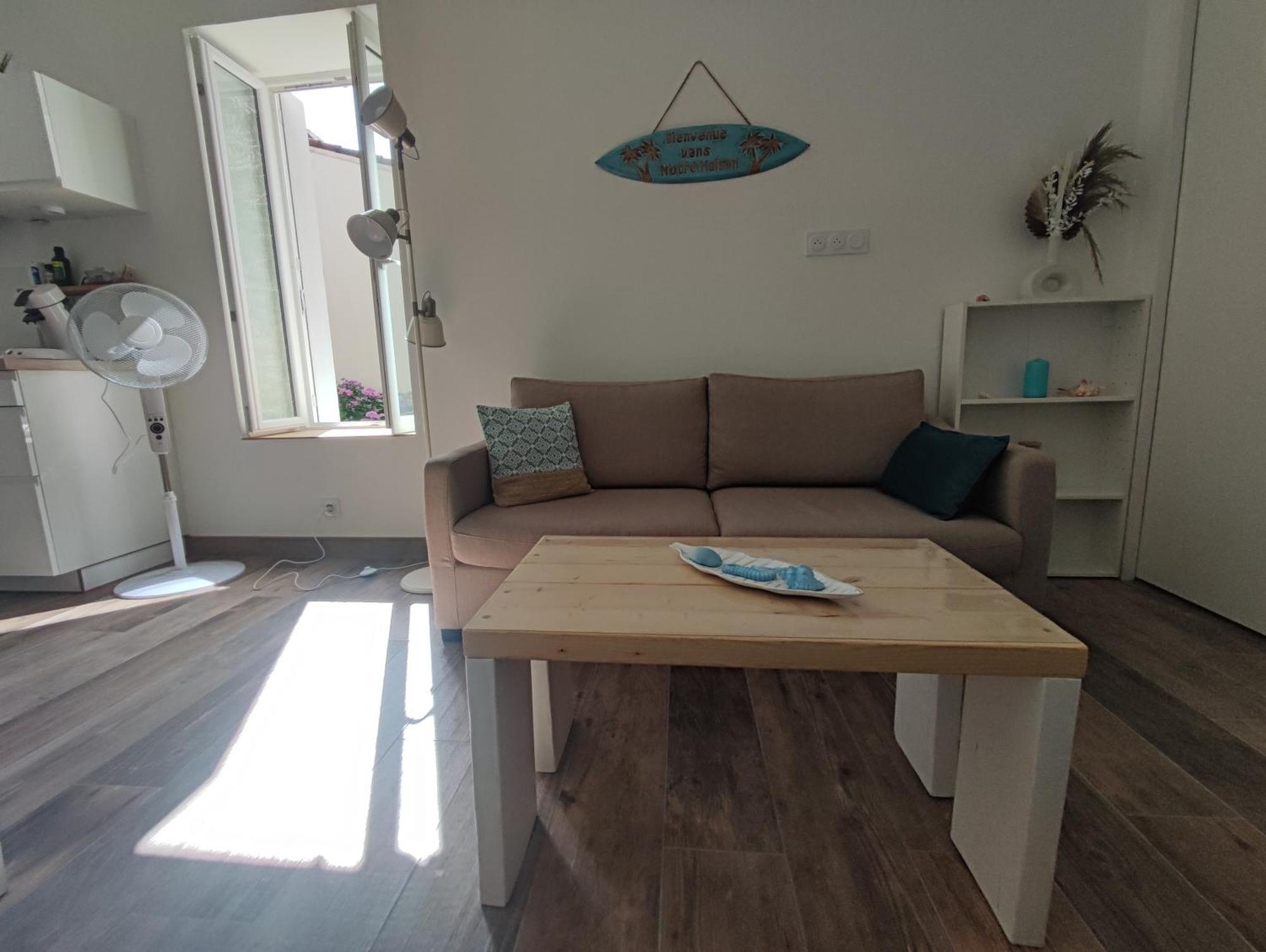 בואפרו-אן-מוז' Residence Manivi מראה חיצוני תמונה